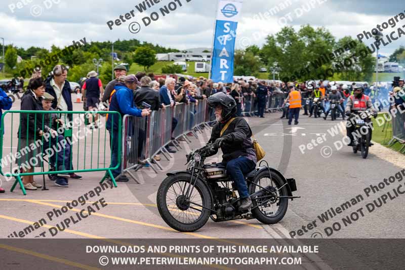 Vintage motorcycle club;eventdigitalimages;no limits trackdays;peter wileman photography;vintage motocycles;vmcc banbury run photographs